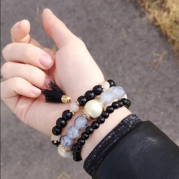 SALE ❗️ Set Tassel Bracelet - Picture 5 of 7